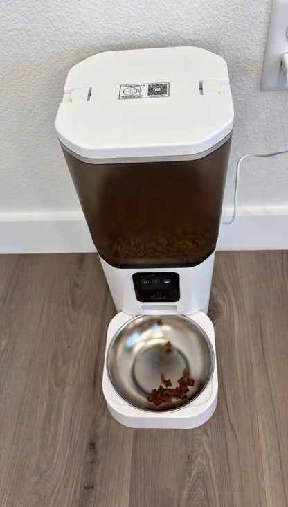 DOGMA® SMARTFEED — Alimenta a tu mascota, incluso cuando no estás.